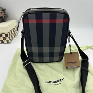 Burberry Paddy vertical check messenger bag adjustable NWT